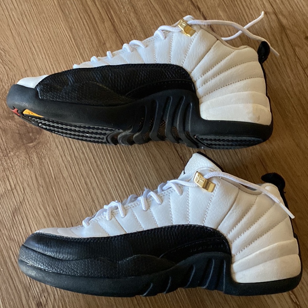 Vintage Air Jordan 12 Retro Low GS White Black Taxi Yellow 2004 size 6 - Picture 3 of 16